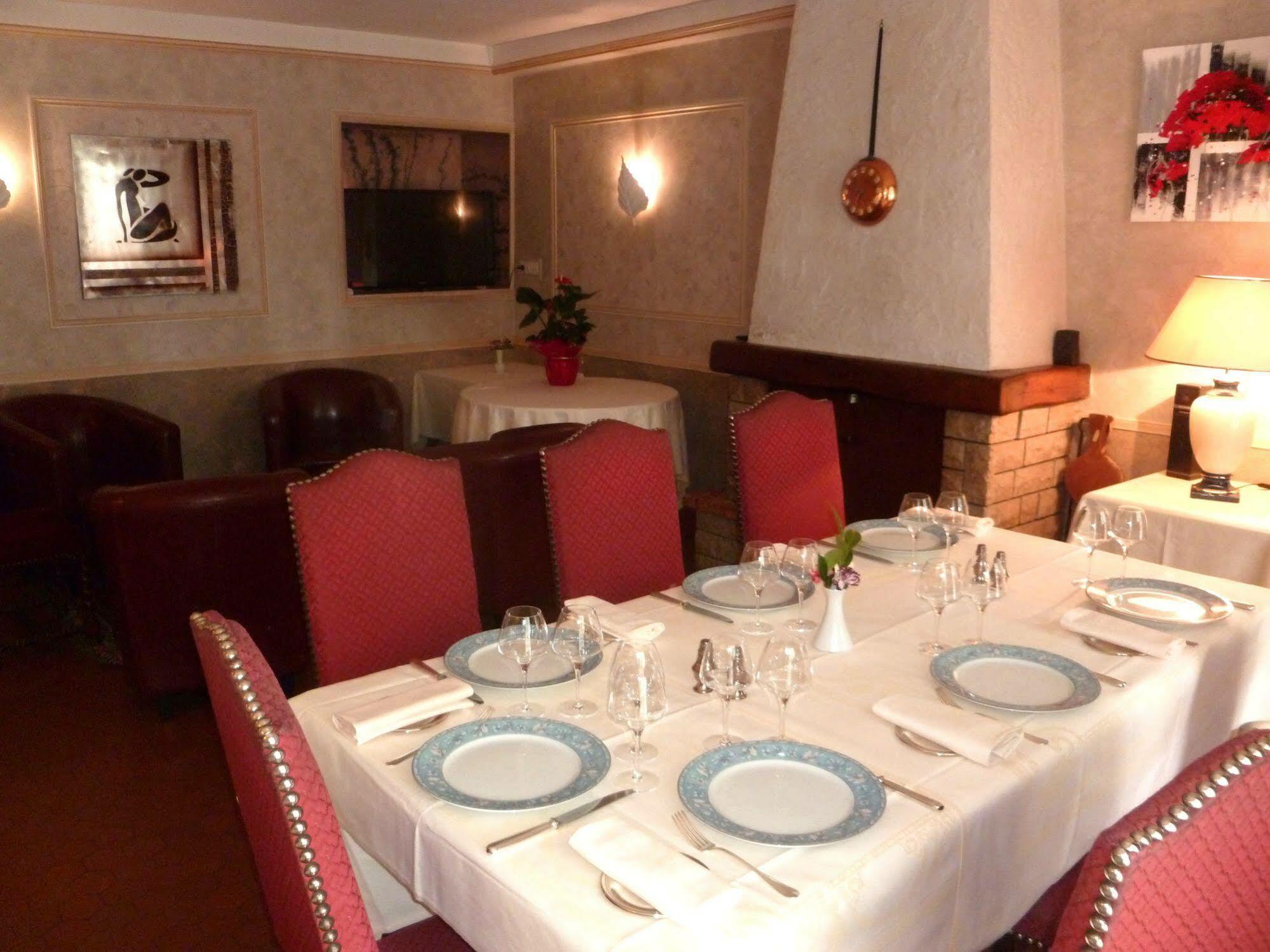 Le Relais De La Rance - Chambres D'Hotes Quedillac Ngoại thất bức ảnh