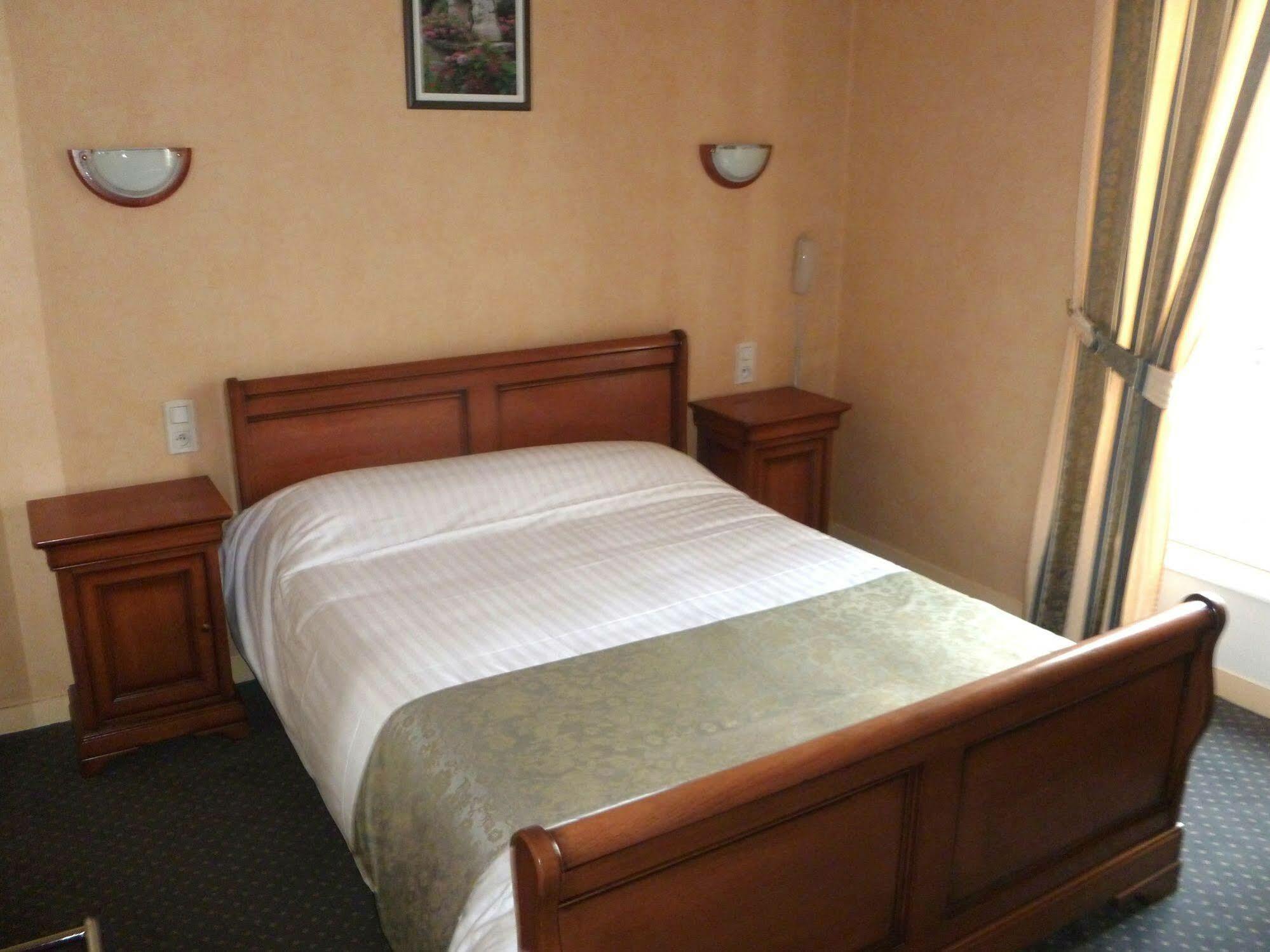 Le Relais De La Rance - Chambres D'Hotes Quedillac Ngoại thất bức ảnh